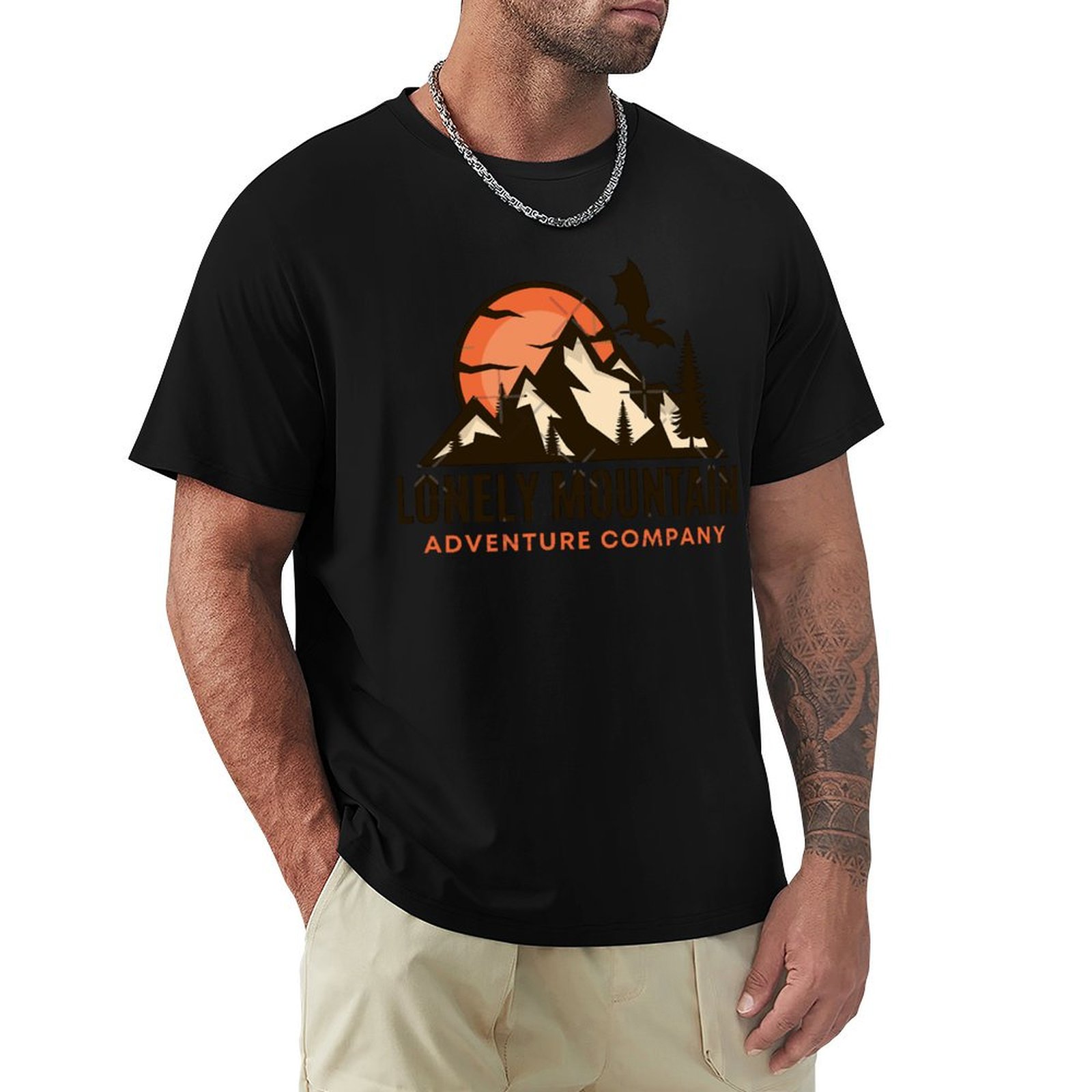 Outdoor Adventure Company - เสื้อยืดแฟนตาซีของบริษัท Lonely Mountain Adventure สำหรับกีฬากลางแจ้ง แขนสั้น