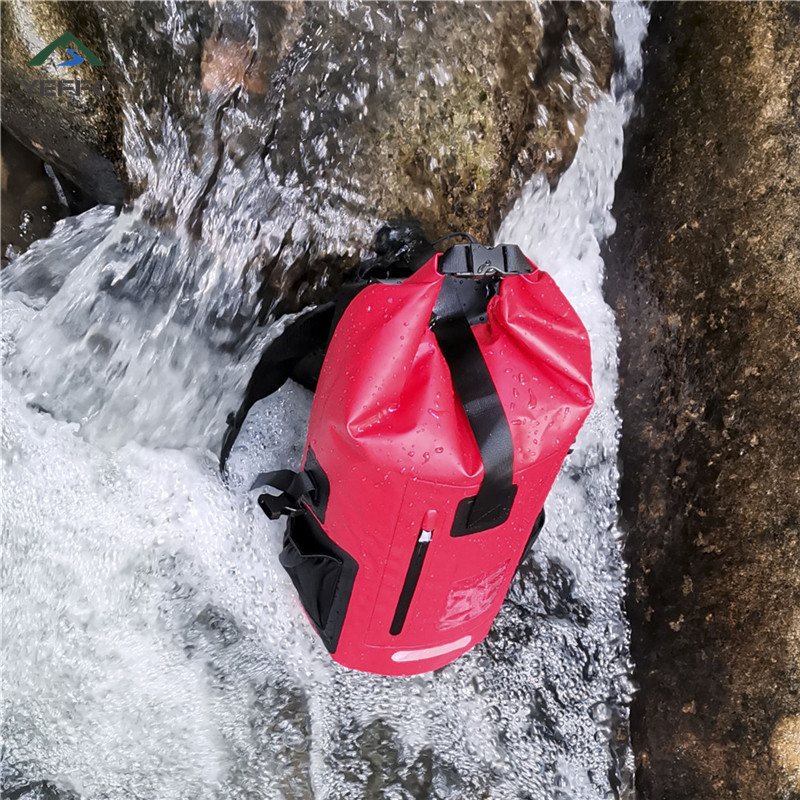 กระเป๋าแห้งกันน้ำแบบม้วนปิดปาก - Outdoor Adventure Rafting บทวิจารณ์และราคา